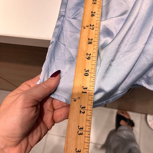 Chic Light Blue Mini Dress with Knot Detail - Picture 11 of 12